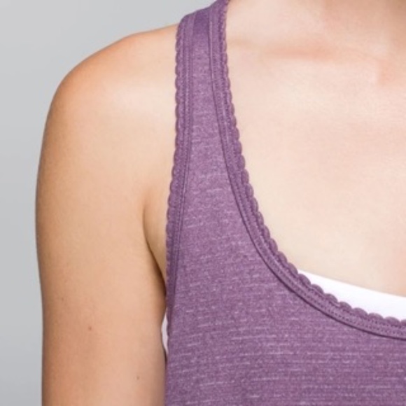 Lululemon 105 Singlet - Picture 4 of 12